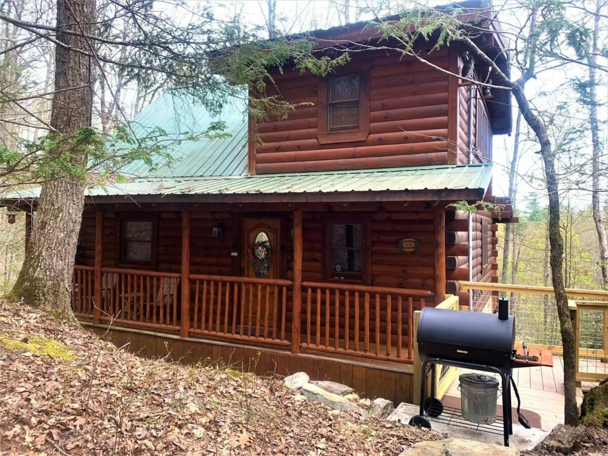 Mountain Joy -Private Treehouse Style Cabin That Sleeps 4-Free Tickets Гатлинбург Экстерьер фото